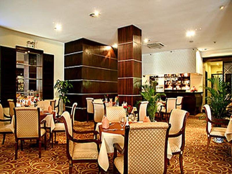 Warm Yes Business Hotel Kanton Restaurace fotografie